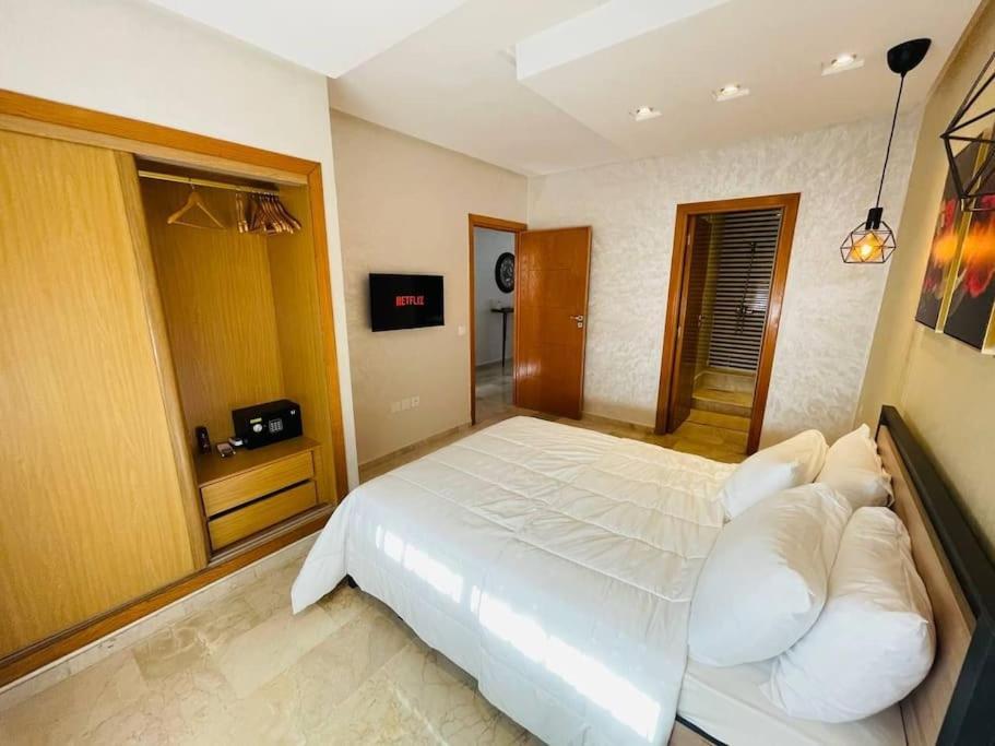 A 2 Minutes De Casa Finance City, Appartement Avec 2 Chambres Casablanca Kültér fotó